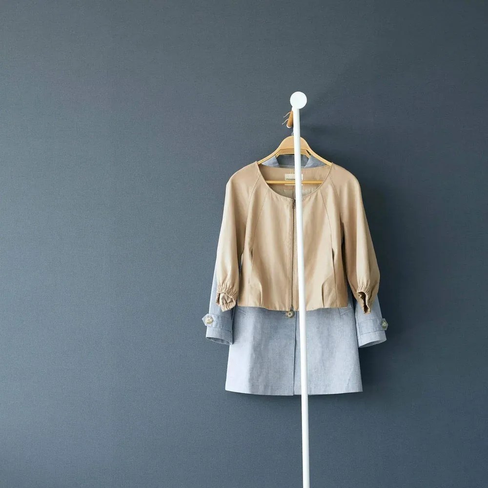 Biały metalowy wieszak ścienny 38,5 cm Tower – YAMAZAKI