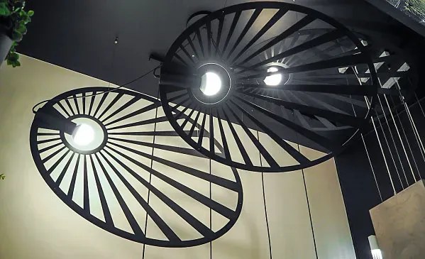 Czarna modernistyczna lampa wisząca - EX596-Ercus