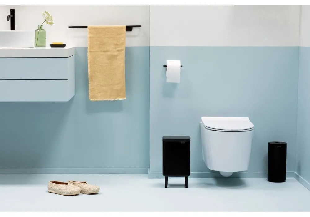 Stalowy kosz na śmieci w kolorze matowej czerni 4 l Bo Hi – Brabantia
