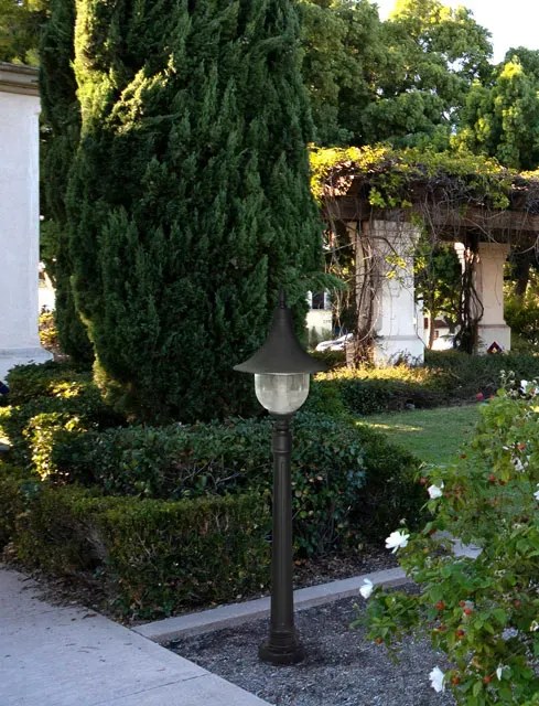 Czarna klasyczna stojąca lampa ogrodowa słupek - S314-Cardan