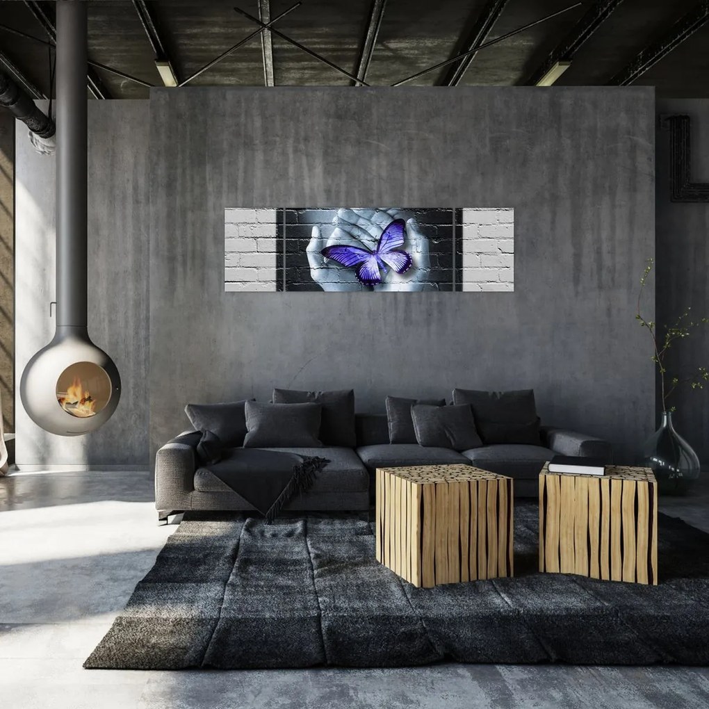 Obraz - Fioletowy motyl na ścianie (170x50 cm)
