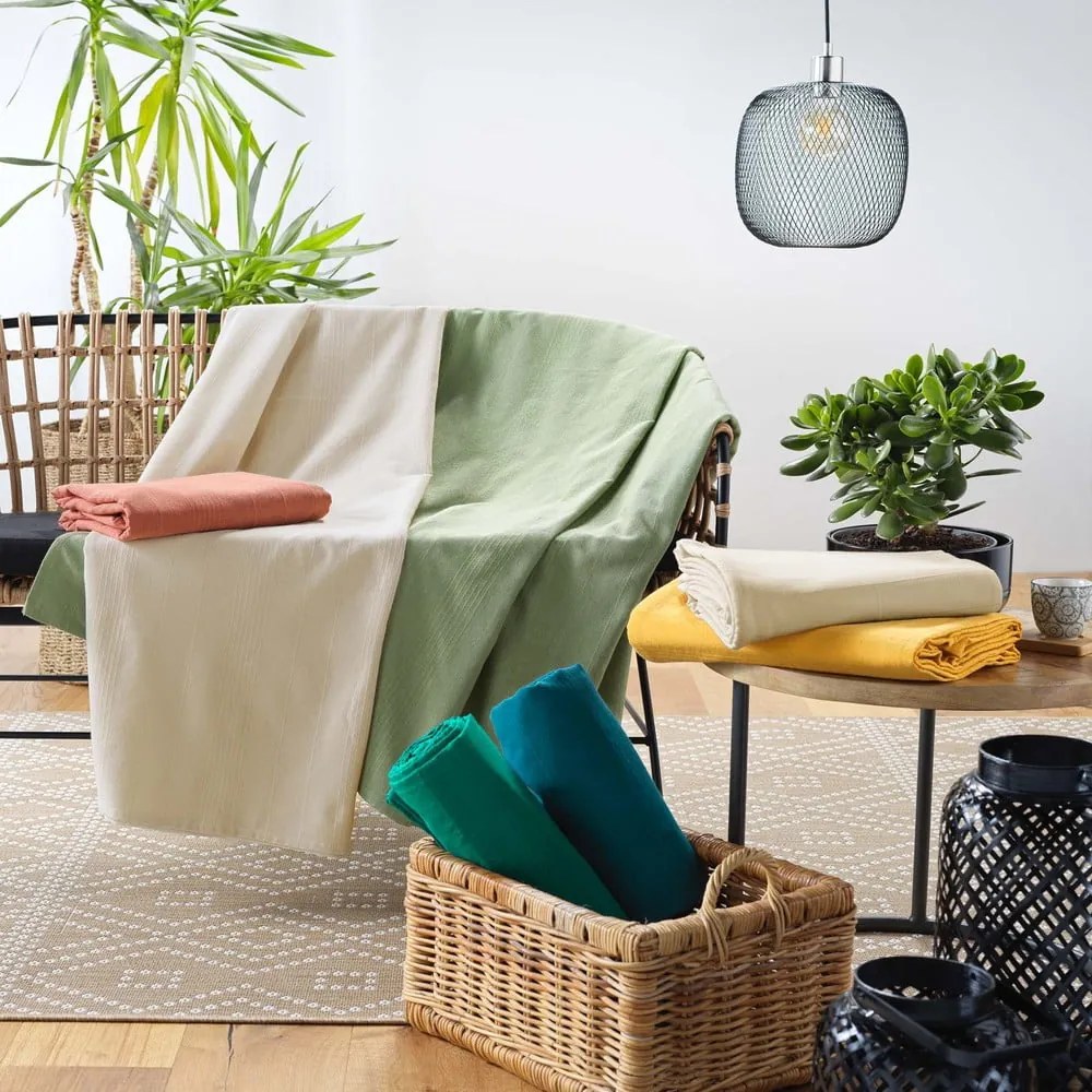 Żółta narzuta 180x220 cm Lucile – douceur d'intérieur