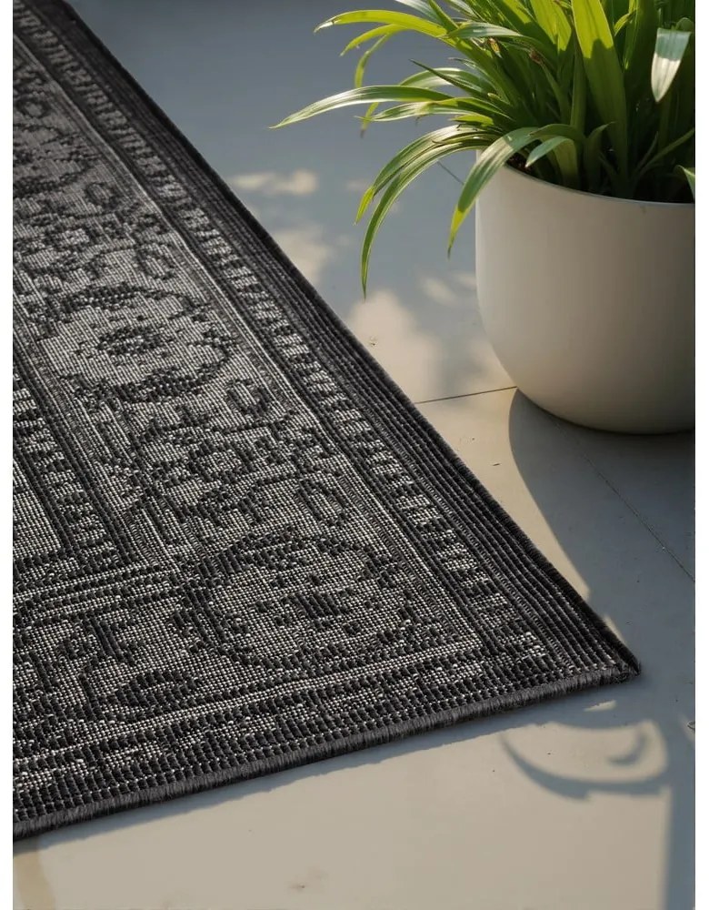 Czarno-biały dywan odpowiedni na zewnątrz 120x170 cm Duet Kona – NORTHRUGS