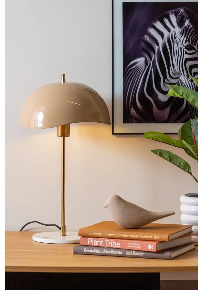Jasnobrązowa lampa stołowa z metalowym kloszem (wysokość 56 cm) Waved Dome – Leitmotiv