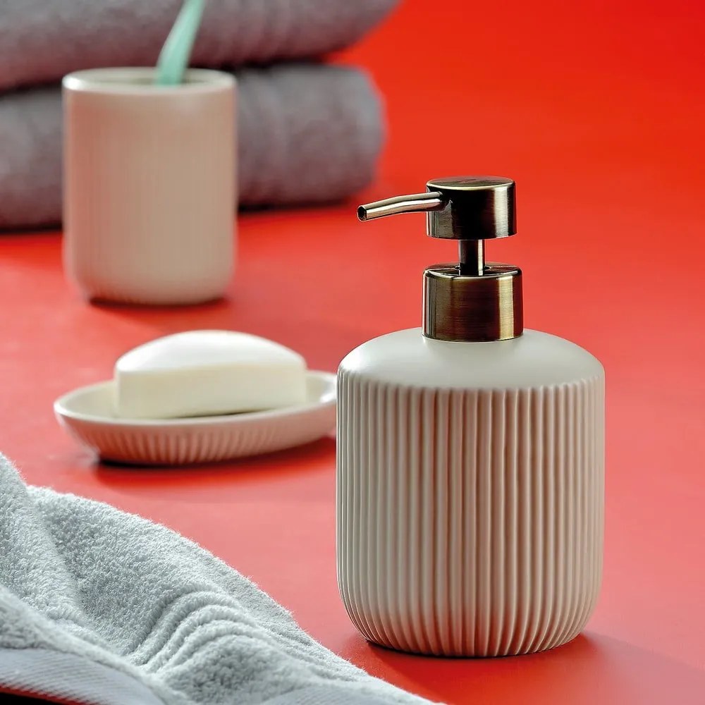 Biały ceramiczny kubek na szczoteczki do zębów Kela Adele