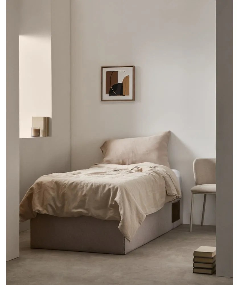 Beżowe tapicerowane łóżko jednoosobowe ze schowkiem 90x190 cm Matters – Kave Home