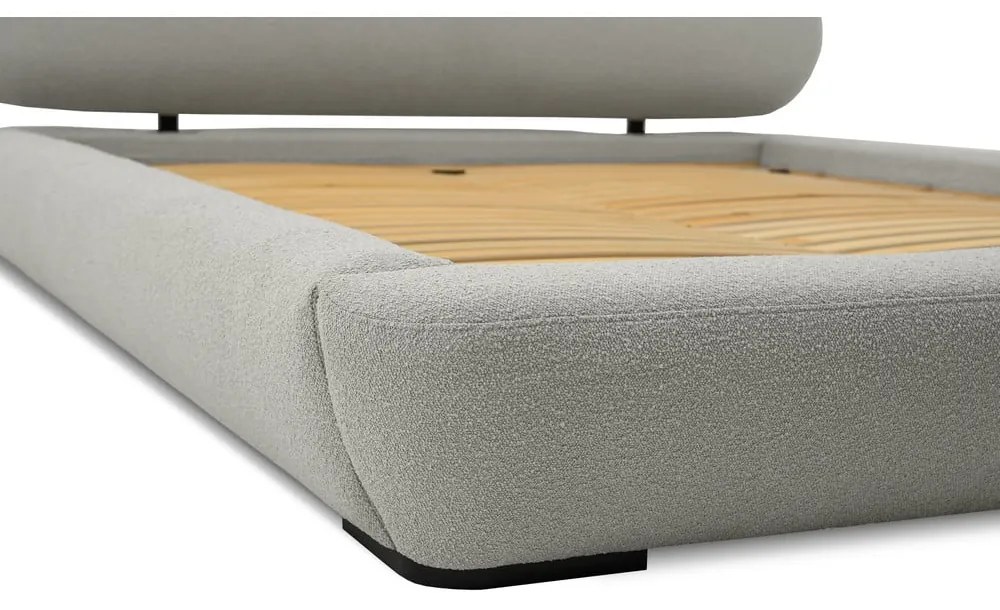 Jasnoszare tapicerowane łóżko dwuosobowe ze stelażem 180x200 cm Odette – Scandic