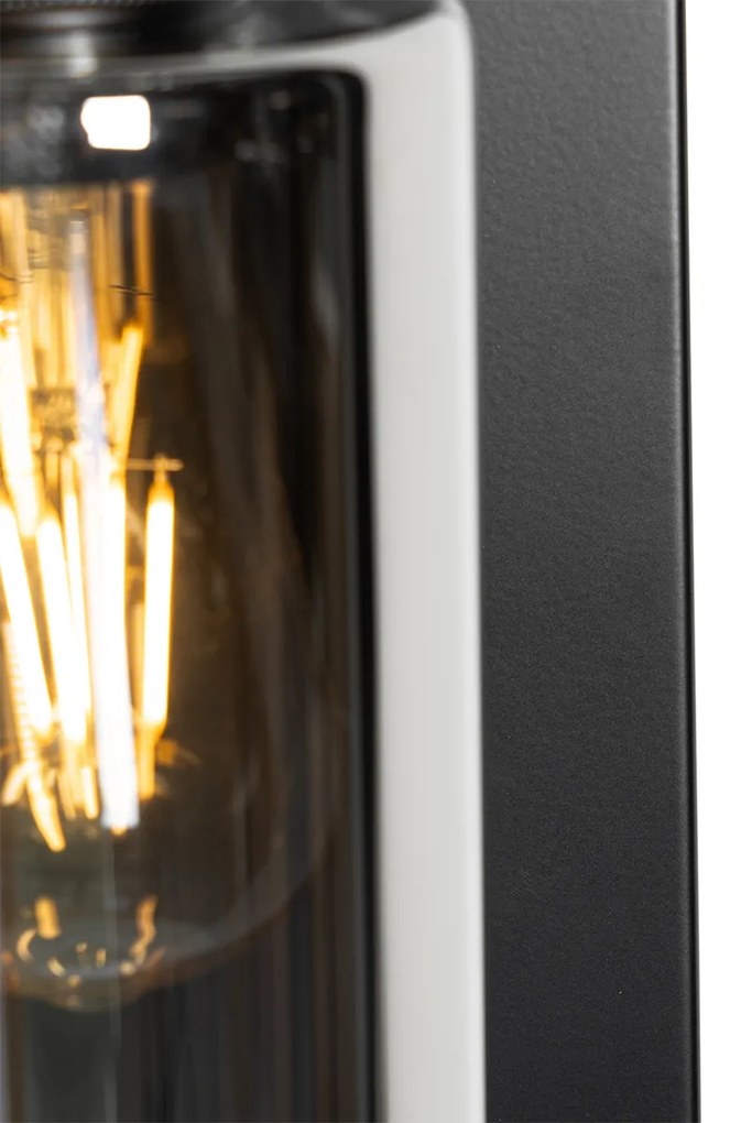 Nowoczesna lampa ścienna czarna z przydymionym szkłem - Stavelot