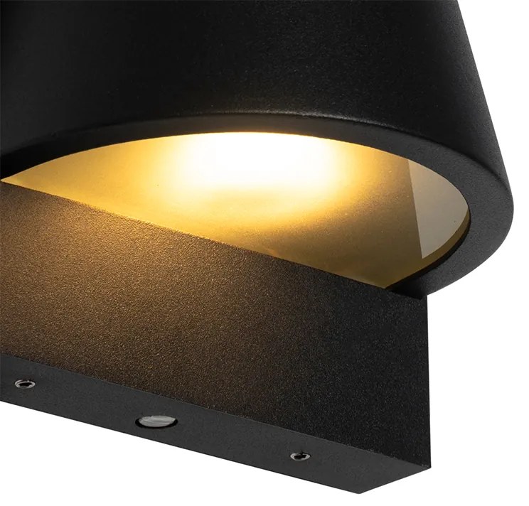 Zewnetrzna Lampa ścienna zewnętrzna czarna IP44 z czujnikiem zmierzchu - FemkePrzemysłowy Oswietlenie zewnetrzne