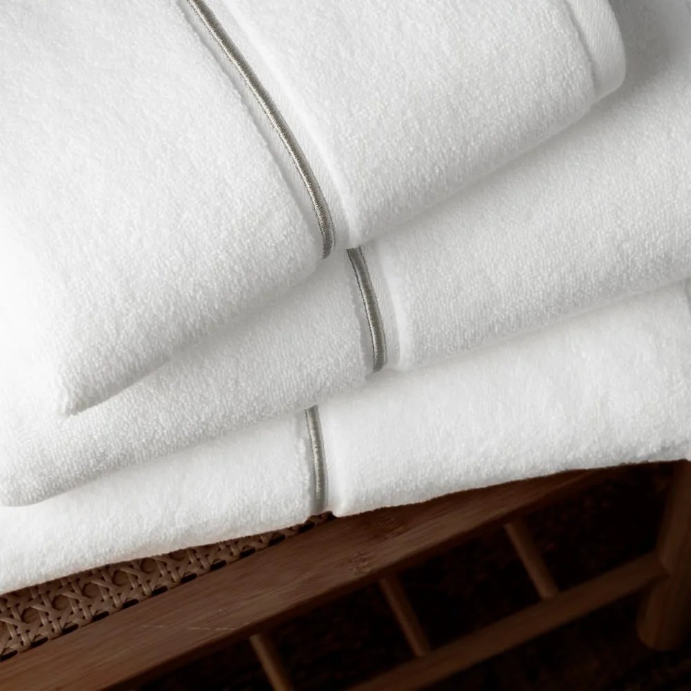 Biały bawełniany ręcznik frotte 50x85 cm Zero Twist – Bianca