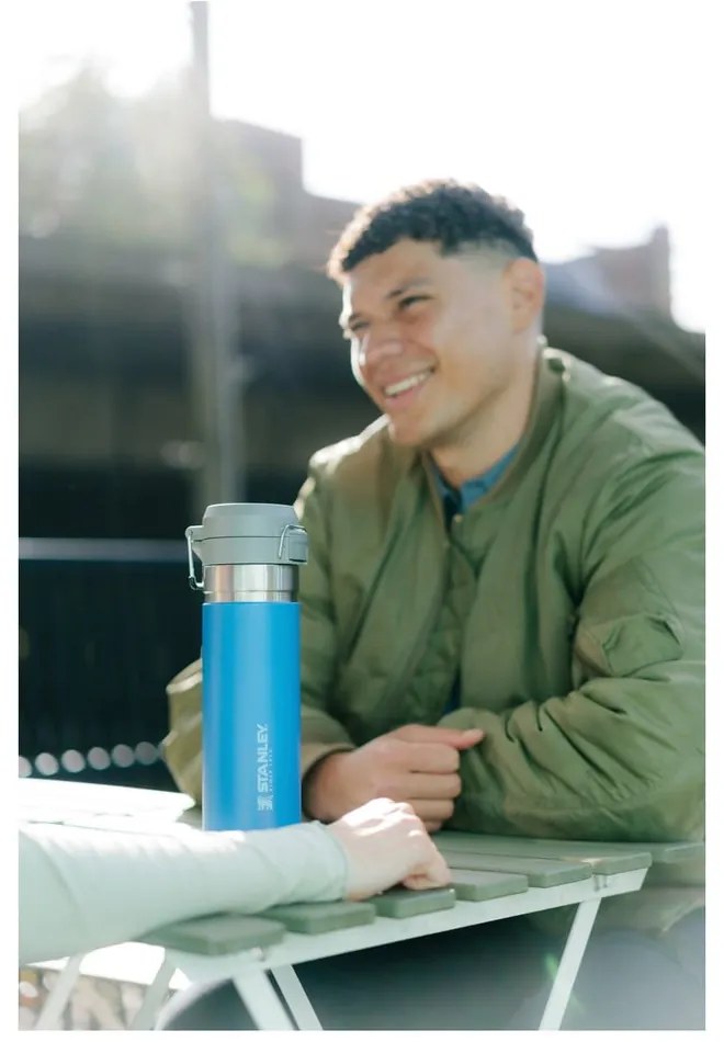 Niebieska butelka termiczna ze stali nierdzewnej 1,06 l QUICK FLIP Azure – Stanley