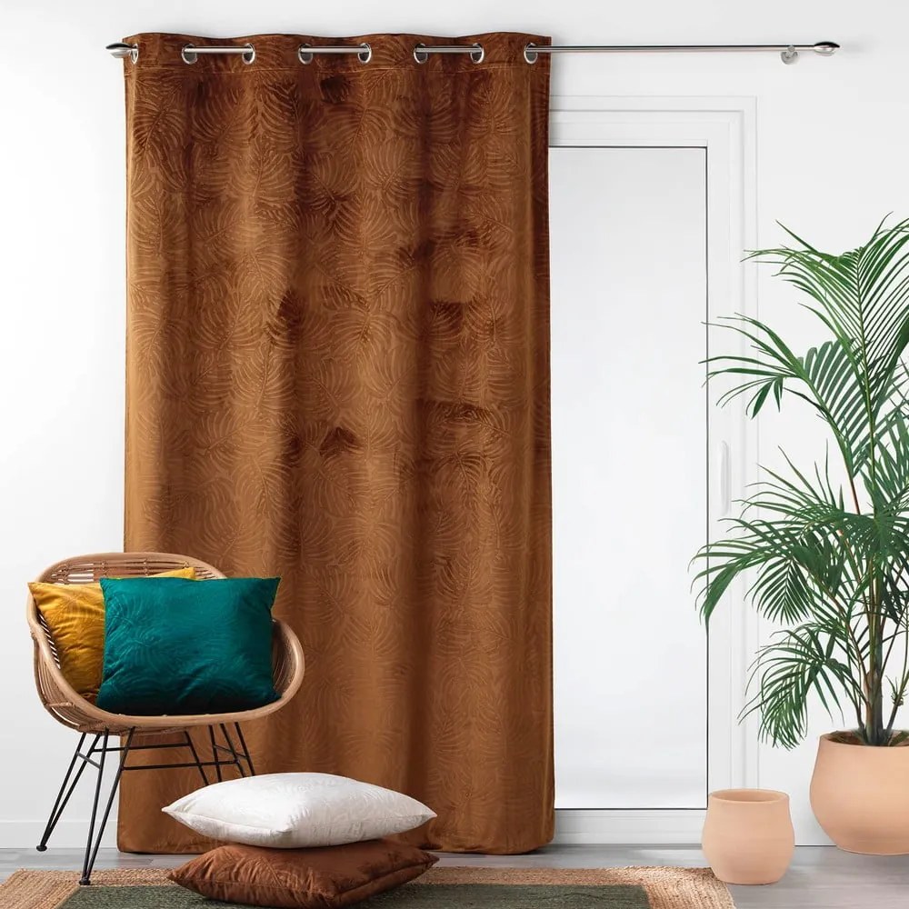 Brązowa aksamitna zasłona 140x240 cm Analia – douceur d'intérieur