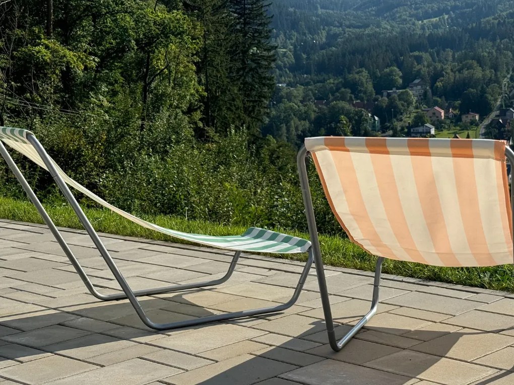 Zestaw 2 składanych leżaków plażowych SAND, ciemnoróżowe paski