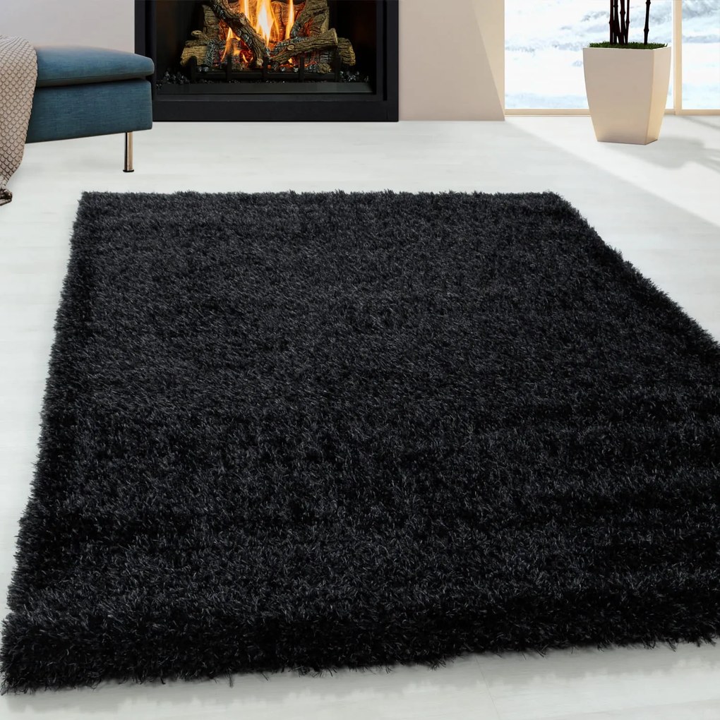 Dywan shaggy poliestrowy Brilliant czarny  140 cm x 200 cm