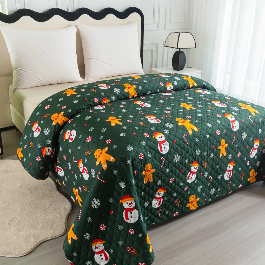 Narzuta na łóżko SNOWMAN AND GINGERBREAD, zielona Rozmiar: 220 x 240 cm