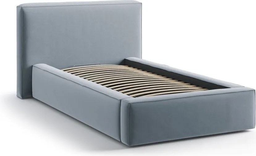Jasnoniebieskie tapicerowane łóżko jednoosobowe ze schowkiem i stelażem 90x200 cm Jodie – Micadoni