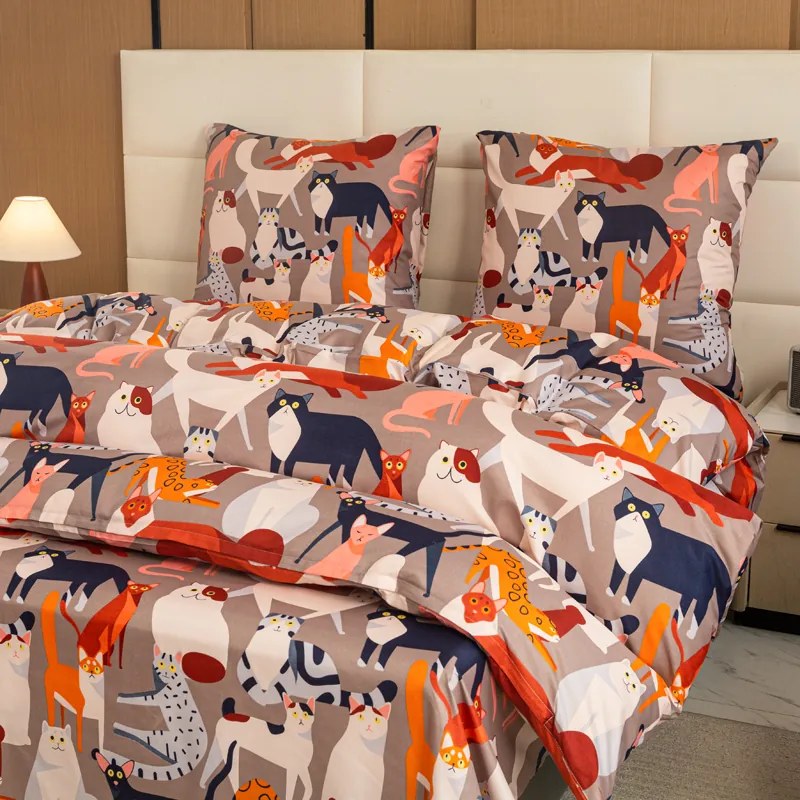 PrzytulneMieszkanie.pl PrzytulneMieszkanie.pl Pościel z mikrofibry CATMOSPHERE kolorowa Rozmiar pościeli: 70 x 90 cm | 140 x 200 cm