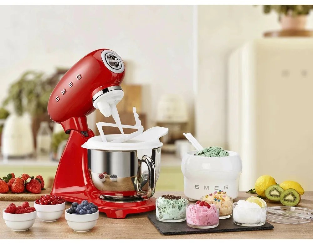 Czerwony robot kuchenny 50's Retro Style – SMEG