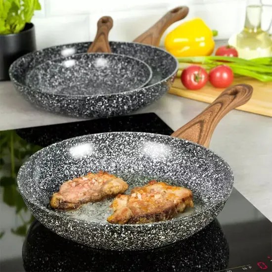 Patelnia z potrójną powłoką granitową 28 cm C2-A93