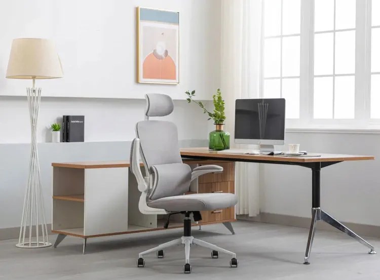 Szare regulowane krzesło biurowe z zagłówkiem W3-R59