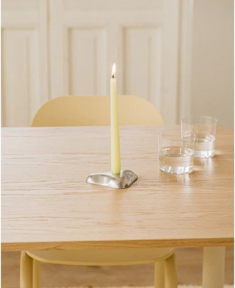 Metalowy świecznik Mis – noo.ma