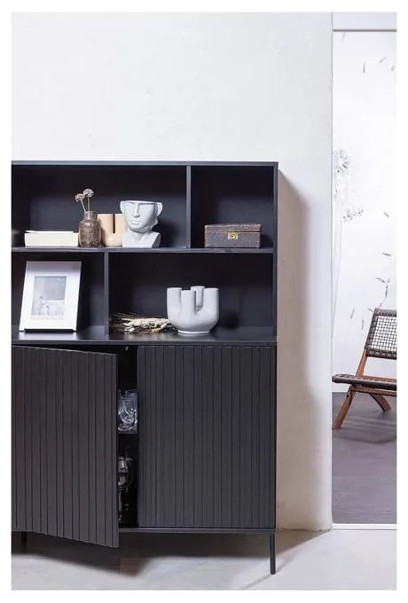 Czarny regał z litego drewna sosnowego 200x150 cm Gravure – WOOOD