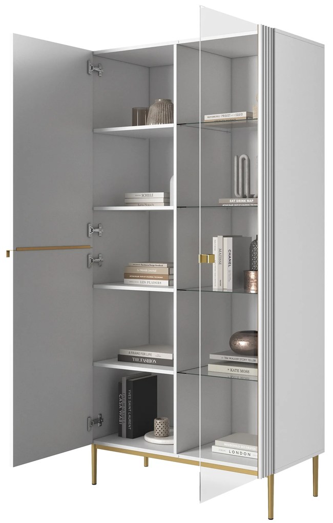 Witryna Nicole 100 cm z ryflowanym frontem - biały mat / złote nóżki