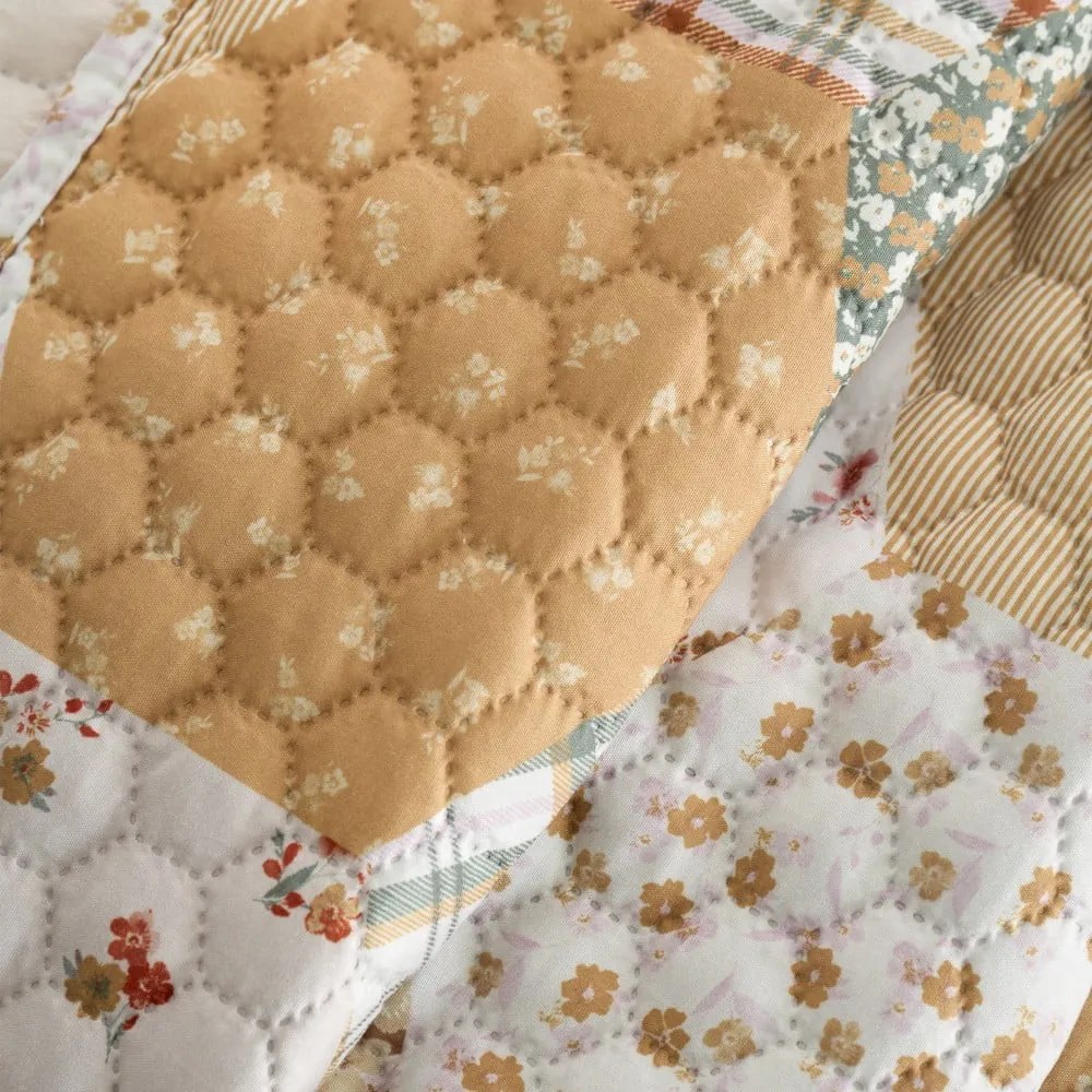 Żółto-beżowa narzuta pikowana 220x230 cm Floral Patchwork – Catherine Lansfield