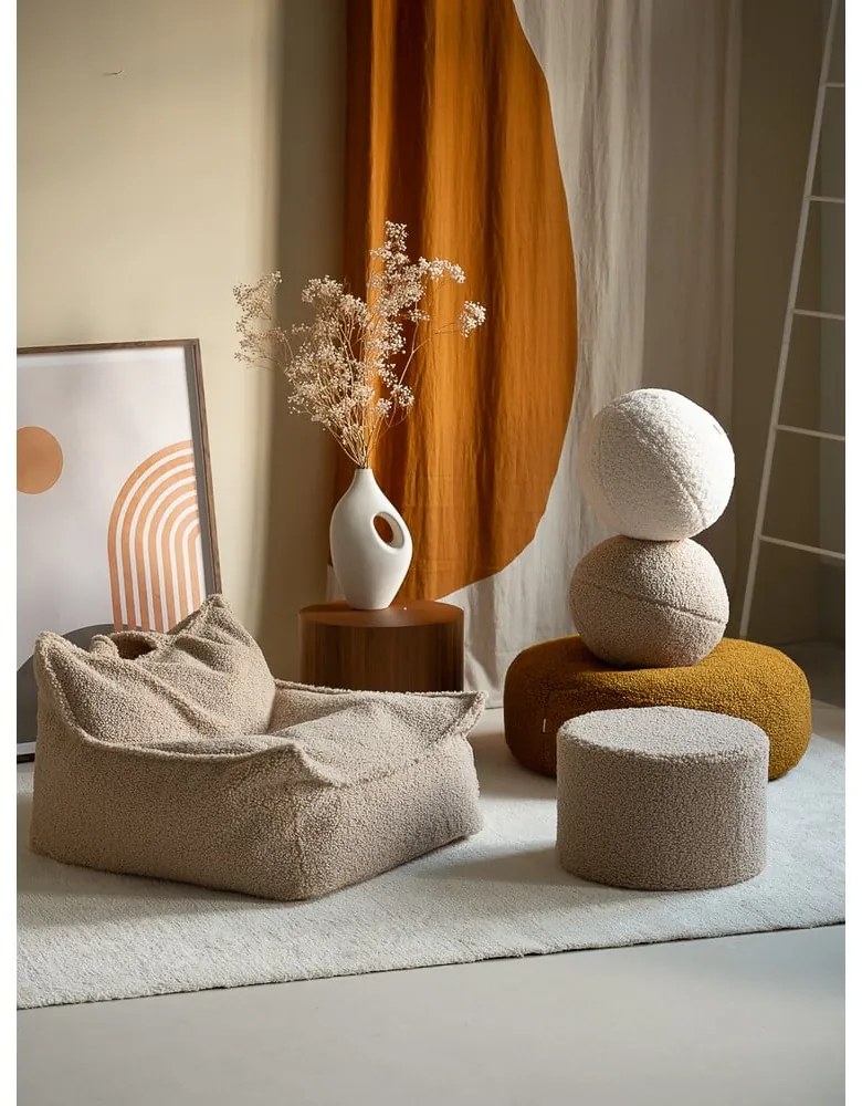 Jasnobrązowy dziecięcy worek do siedzenia z materiału bouclé Chair – Wigiwama