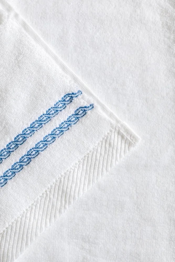 Ręcznik kąpielowy CHAINE 75 x 150 cm Biały / różowy haft