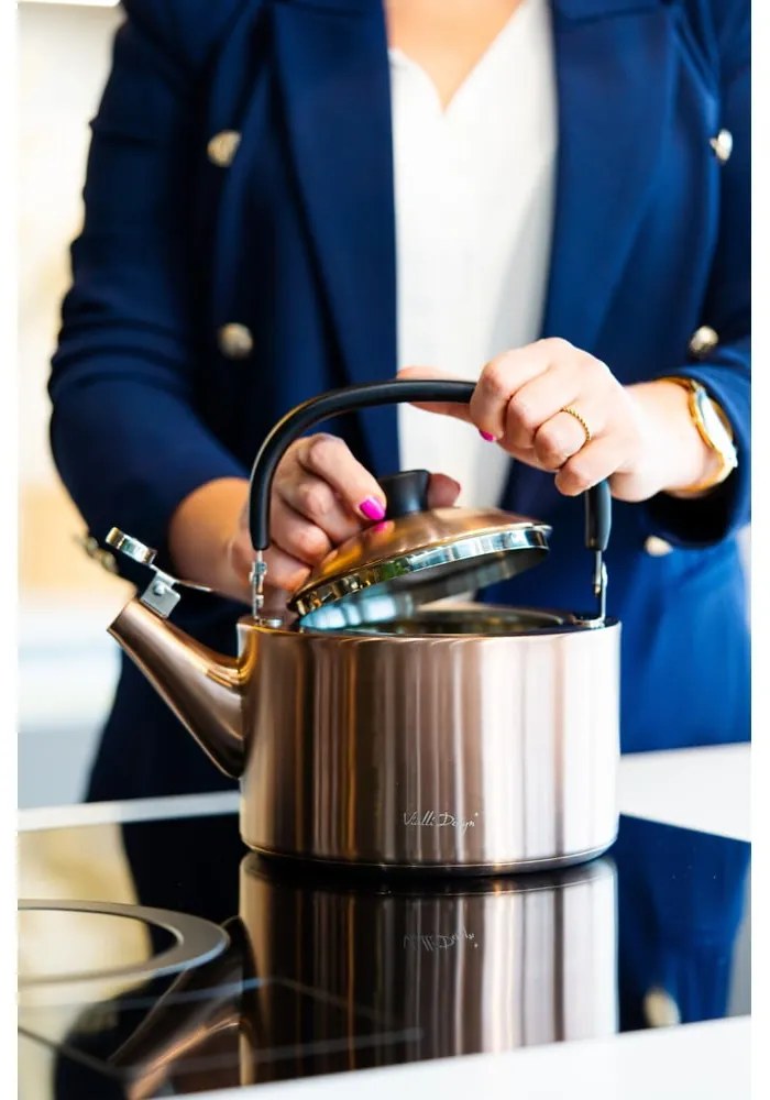 Czajnik ze stali nierdzewnej w kolorze miedzi 1,5 l Diamante – Vialli Design