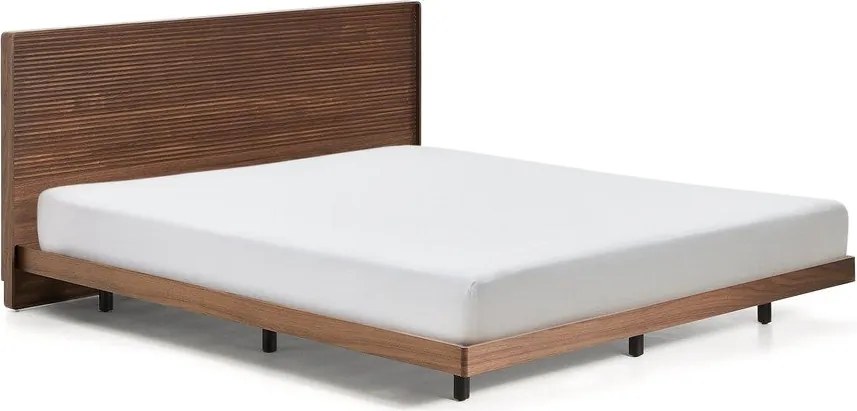 Brązowe łóżko dwuosobowe z litego drewna brzozowego ze stelażem 160x200 cm Norlen – Kave Home