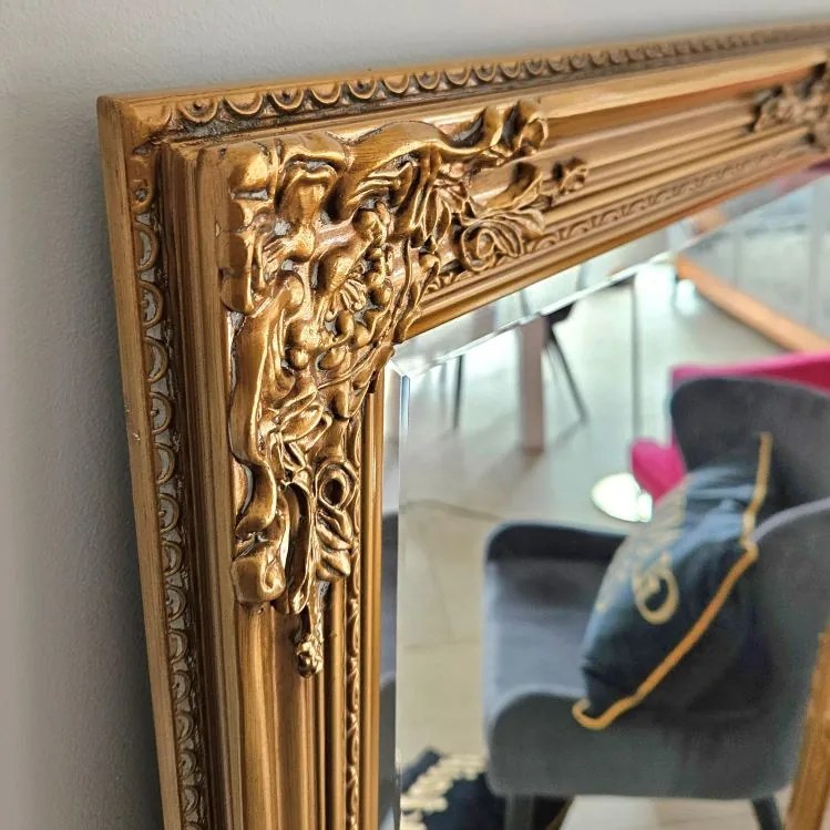 Lustro w złotej ramie 146x86cm