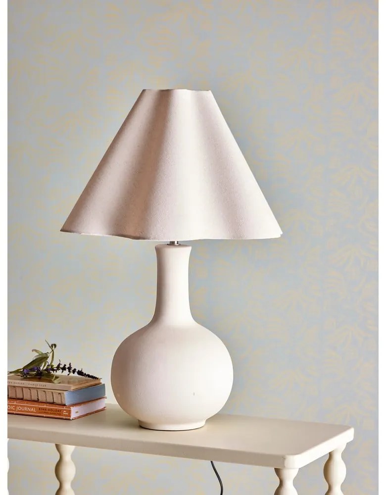 Kremowa lampa stołowa z tekstylnym kloszem (wysokość 60 cm) Heide – Bloomingville