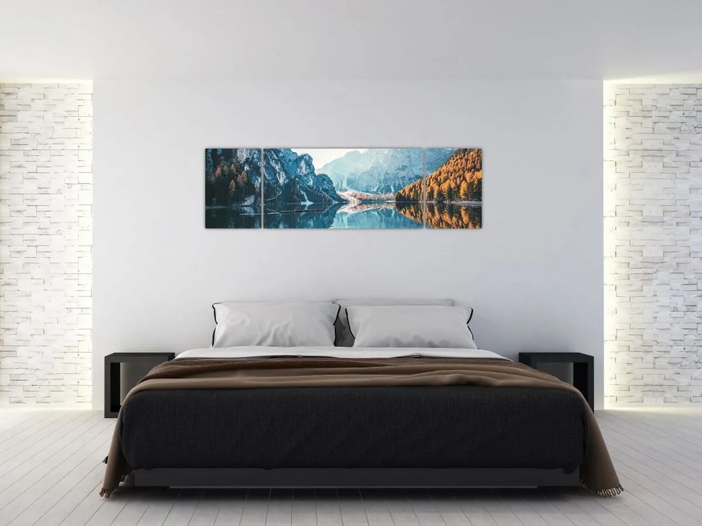 Obraz - Łodzie na jeziorze Braies (170x50 cm)