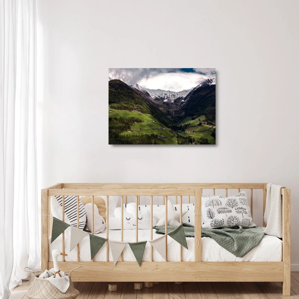 Obraz na szkle - Dolina pod górami (70x50 cm)