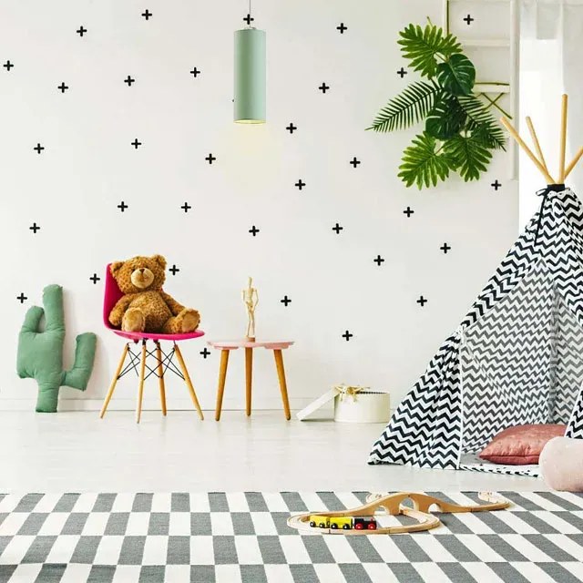 Pojedyncza lampa wisząca tuba na czarnym stelażu - N6-A45