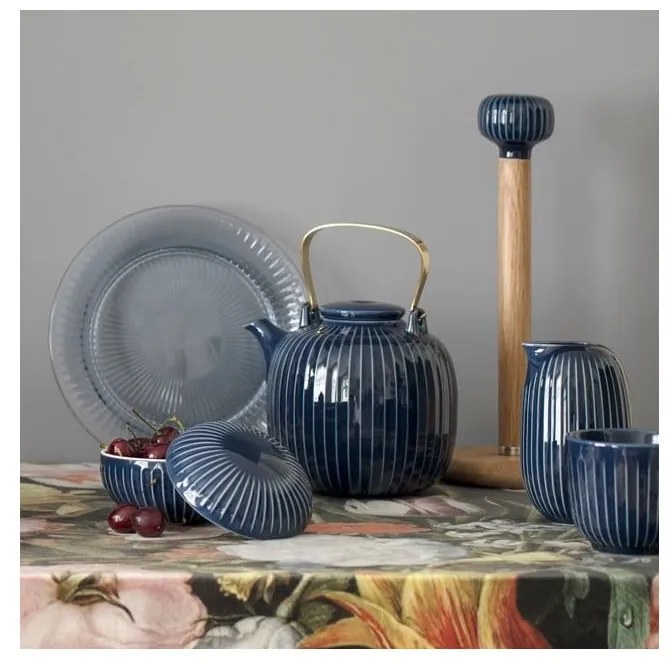 Ciemnoniebieski porcelanowy kubek Kähler Design Hammershoi, 200 ml