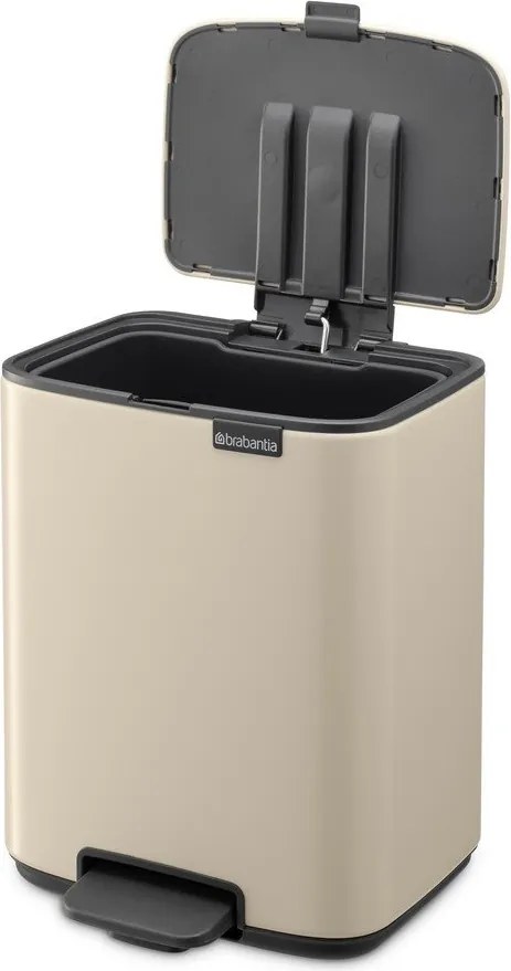Beżowy stalowy kosz na śmieci z pedałem 7 l Bo – Brabantia