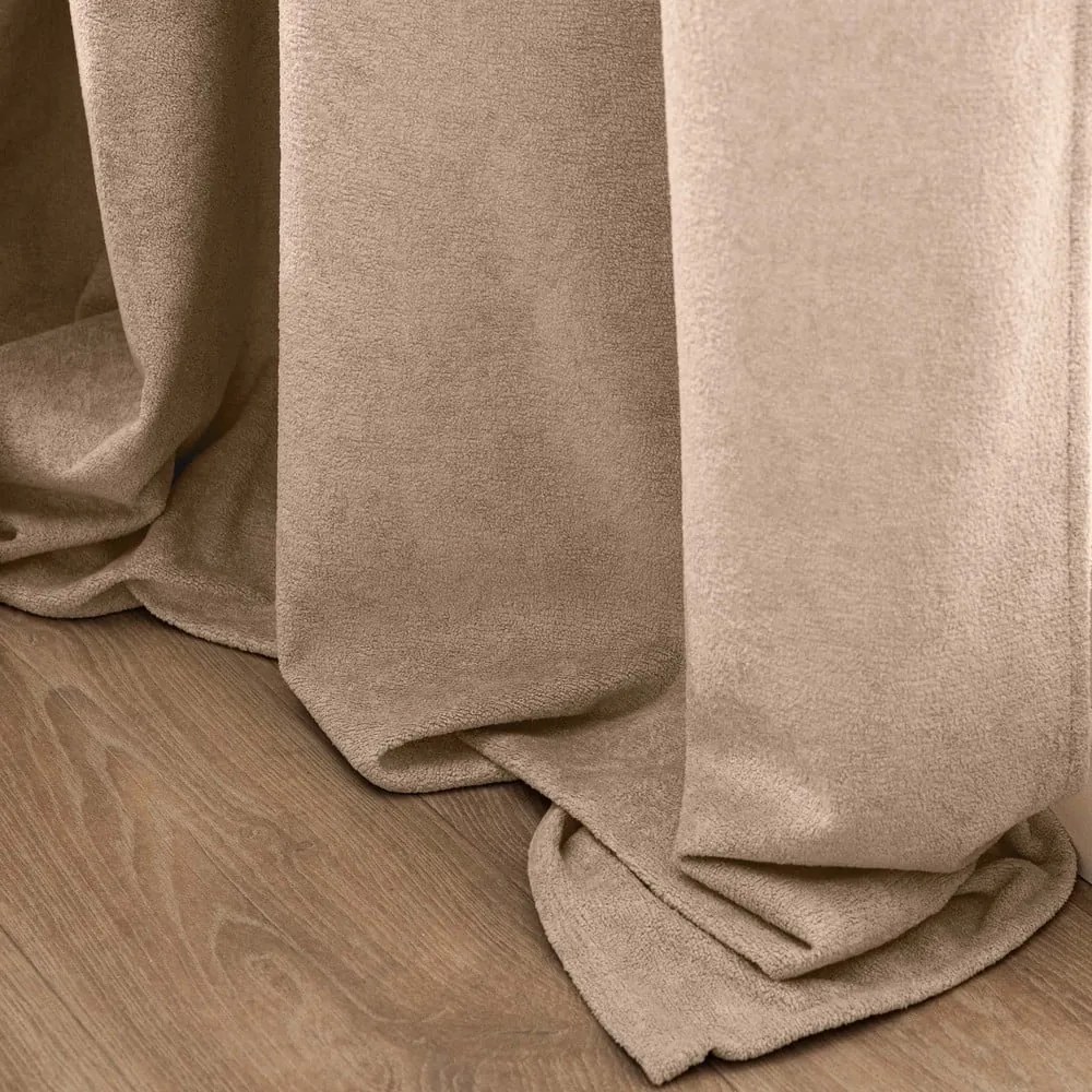 Jasnobrązowa zasłona z materiału bouclé 140x260 cm Winona – douceur d'intérieur
