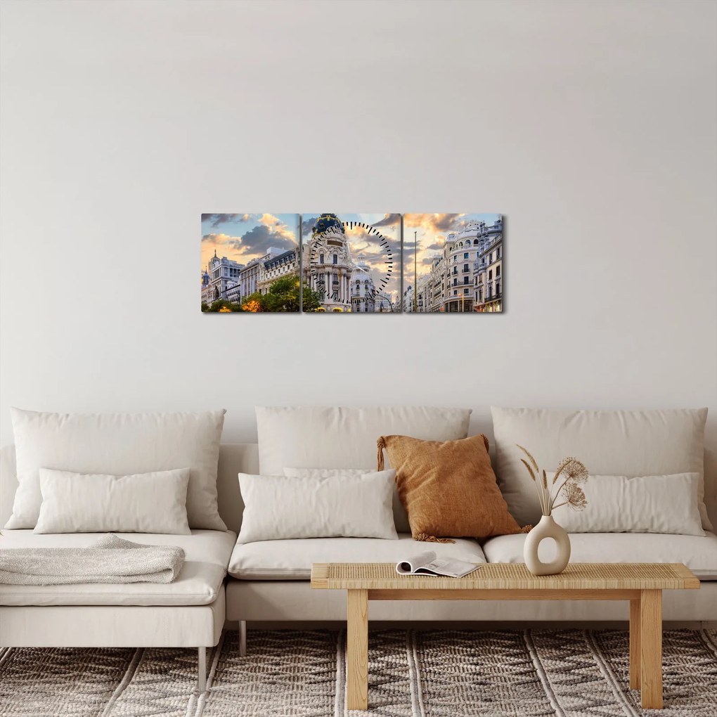 Obraz - Calle Gran Vía, Madryt, Hiszpania (z zegarem) (90x30 cm)