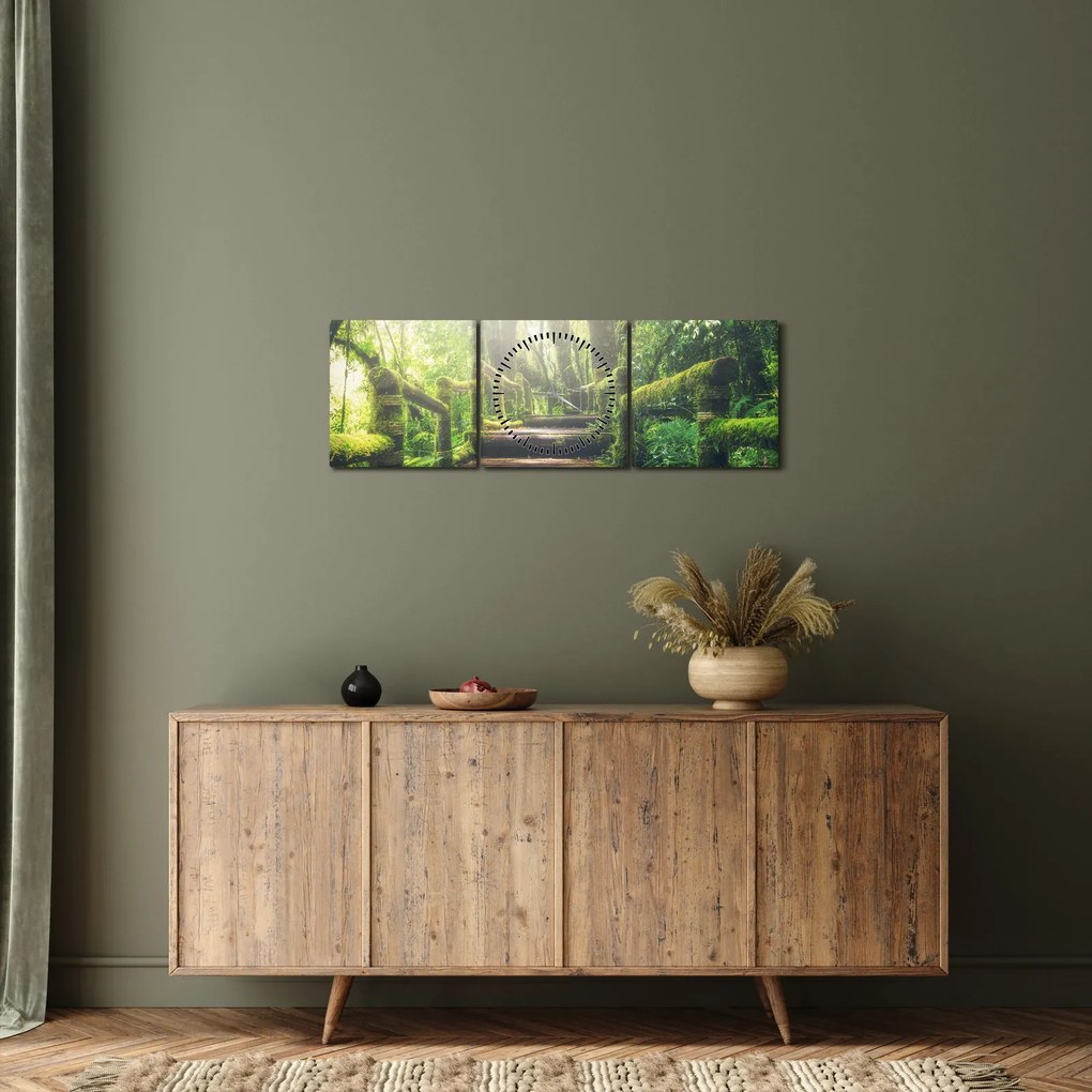 Obraz - drewniane schody w lesie (z zegarem) (90x30 cm)