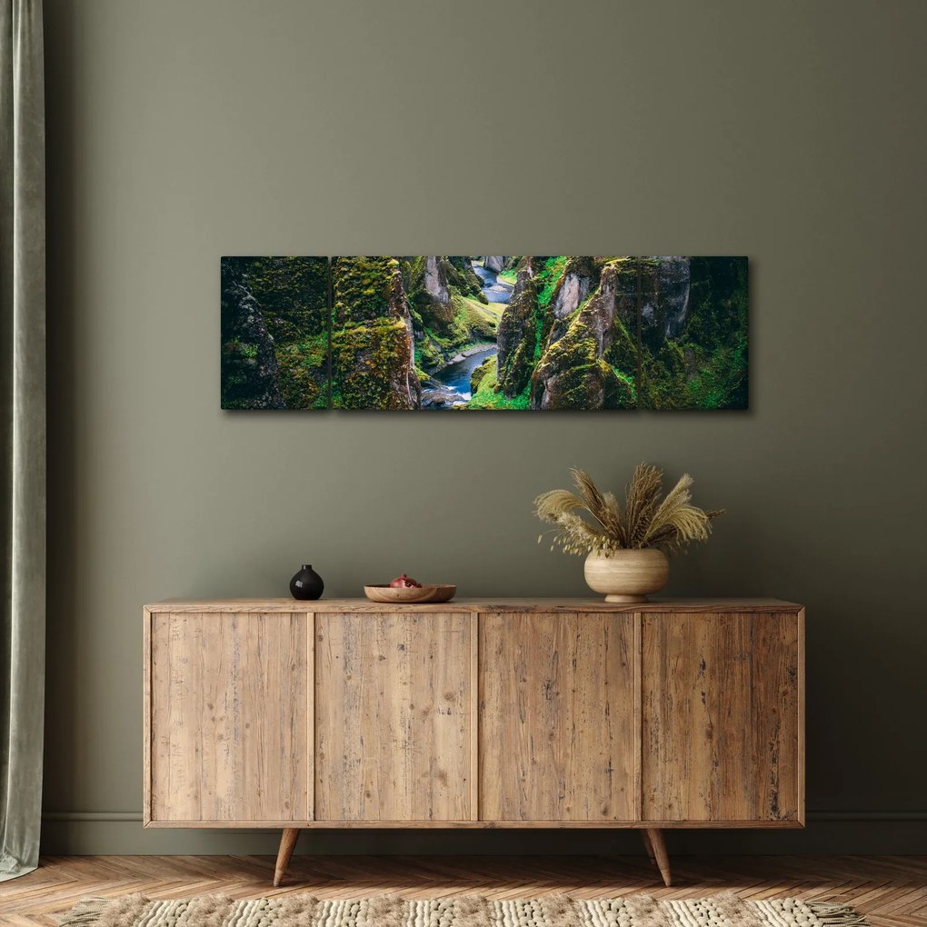 Obraz - Rzeka w skalistej dolinie (170x50 cm)