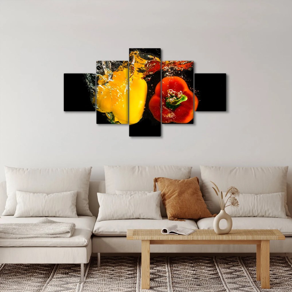 Obraz - papryki w wodzie (125x70 cm)