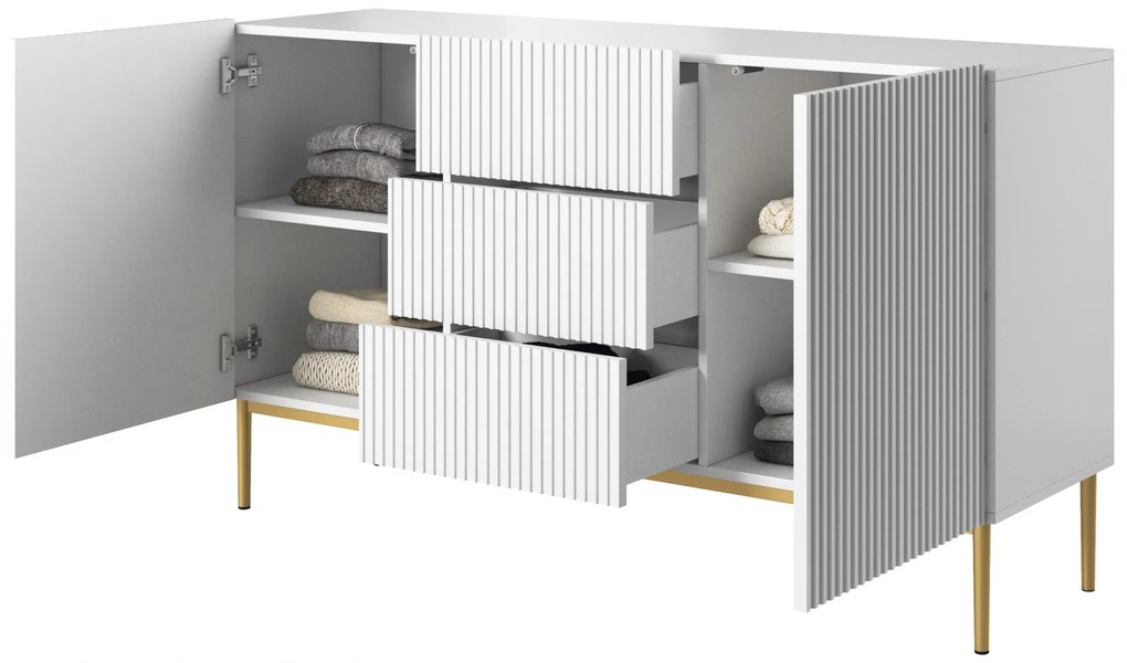 Komoda Nicole 150 cm z szufladami i ryflowanym frontem - biały mat / złote nóżki