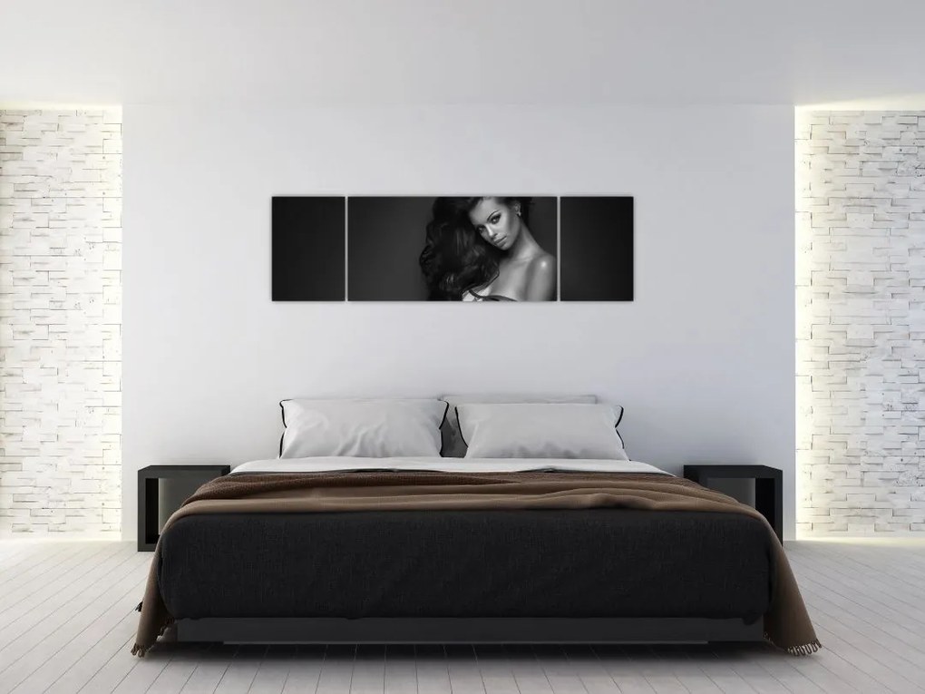 Obraz - Czarno - biały portret uwodzicielskiej kobiety (170x50 cm)