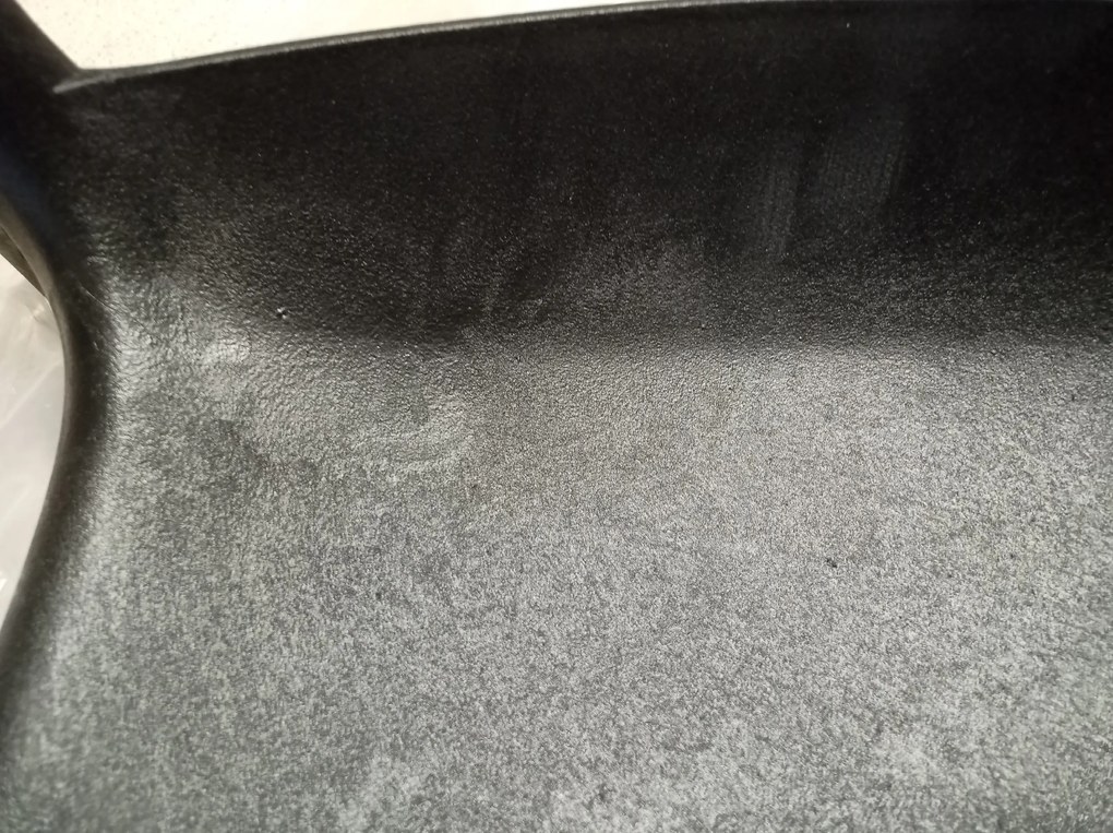 PROMOCJA Czarny plastikowy krzesło KATO II. jakość