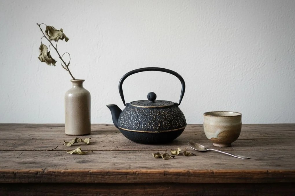 Czajnik żeliwny z zaparzaczem KUMO, 1000 ml