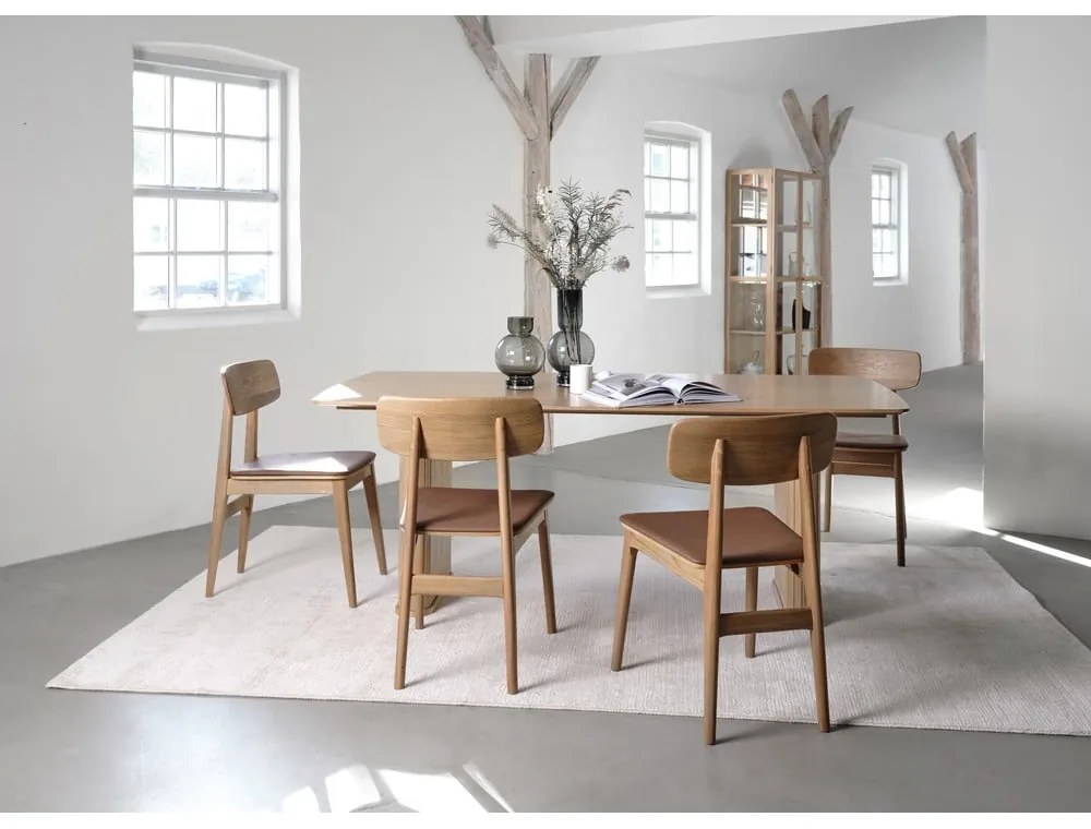 Koniakowo-naturalne krzesło z imitacji skóry Livo – Unique Furniture
