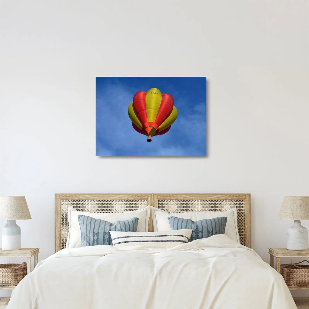 Obraz na szkle - latający balon (70x50 cm)